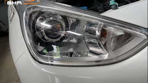 Độ đèn bi Led Hyundai i10 | Titan Black 5800K (Đuôi vặn) 